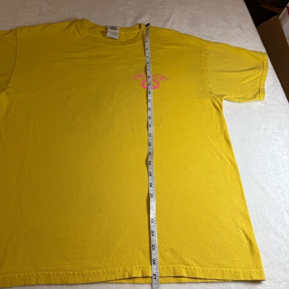Gildan Heavy Cotton Yellow Tee with Hot Pink Lettering Mud Riding - Picture 4 of 8